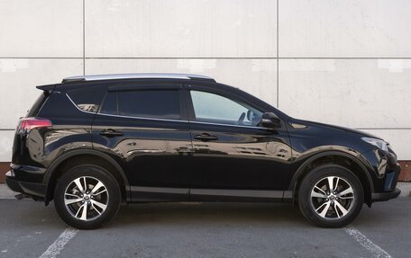 Toyota RAV4, 2018 год, 2 777 000 рублей, 5 фотография