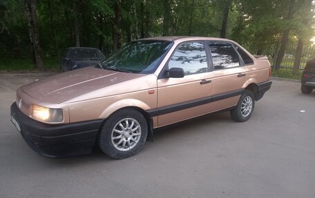 Volkswagen Passat B3, 1988 год, 140 000 рублей, 1 фотография