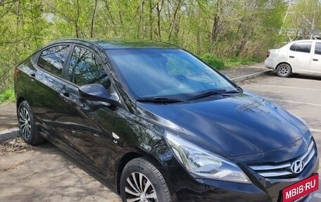 Hyundai Solaris II рестайлинг, 2016 год, 1 350 000 рублей, 1 фотография