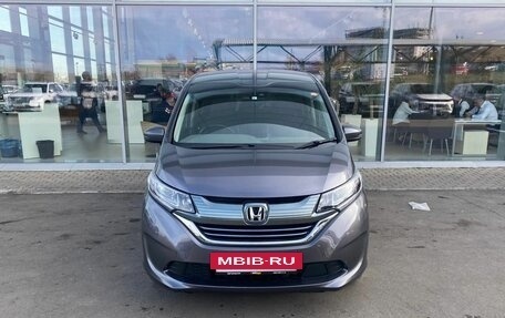 Honda Freed II, 2017 год, 1 400 000 рублей, 2 фотография