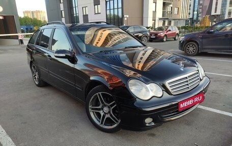 Mercedes-Benz C-Класс, 2006 год, 680 000 рублей, 1 фотография