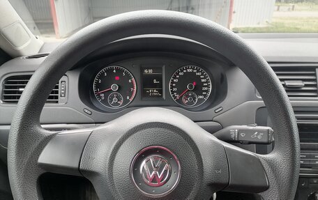 Volkswagen Jetta VI, 2014 год, 950 000 рублей, 2 фотография