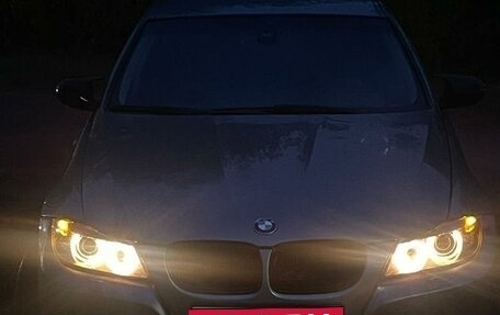 BMW 3 серия, 2011 год, 1 300 000 рублей, 2 фотография