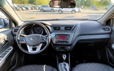 KIA Rio III рестайлинг, 2013 год, 999 999 рублей, 2 фотография