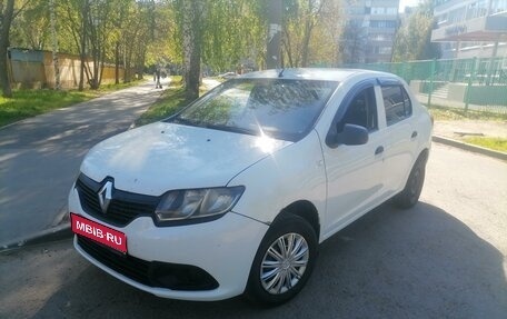 Renault Logan II, 2014 год, 357 000 рублей, 1 фотография