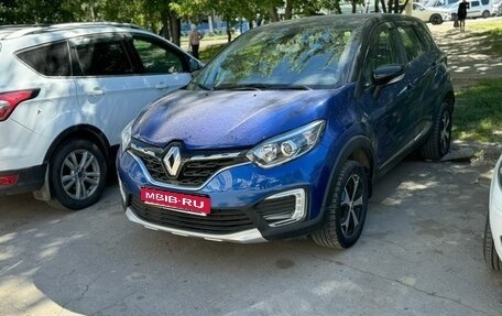 Renault Kaptur I рестайлинг, 2021 год, 1 560 000 рублей, 1 фотография