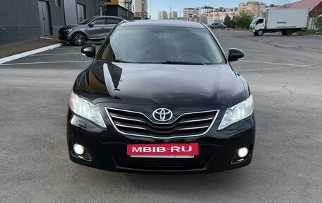 Toyota Camry, 2011 год, 1 610 000 рублей, 2 фотография