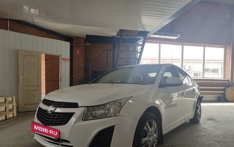 Chevrolet Cruze II, 2013 год, 549 000 рублей, 2 фотография