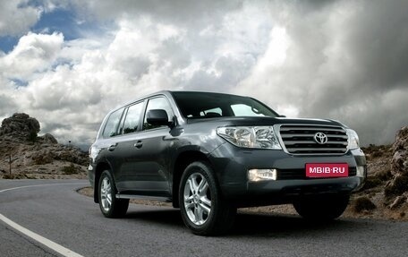 Toyota Land Cruiser 200, 2010 год, 3 499 000 рублей, 1 фотография