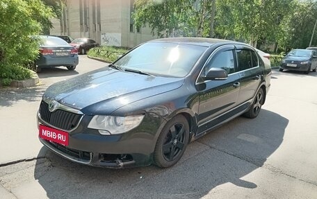 Skoda Superb III рестайлинг, 2009 год, 750 000 рублей, 1 фотография