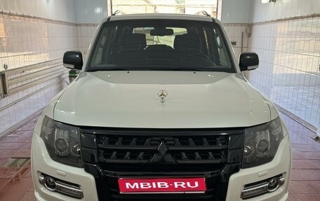 Mitsubishi Pajero IV, 2019 год, 4 300 000 рублей, 1 фотография