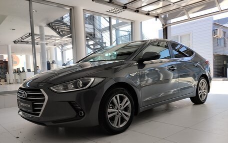 Hyundai Elantra VI рестайлинг, 2017 год, 1 600 000 рублей, 4 фотография