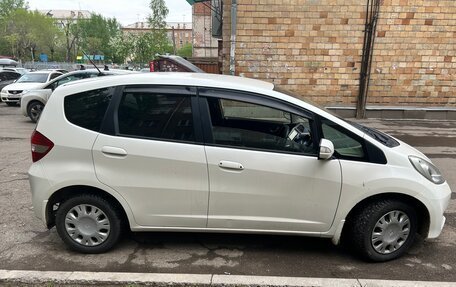 Honda Fit III, 2012 год, 880 000 рублей, 2 фотография