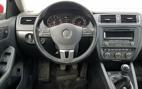 Volkswagen Jetta VI, 2013 год, 1 245 000 рублей, 5 фотография