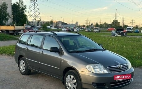 Toyota Corolla, 2004 год, 545 000 рублей, 2 фотография