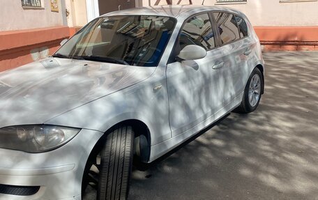BMW 1 серия, 2008 год, 750 000 рублей, 3 фотография