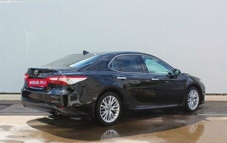 Toyota Camry, 2019 год, 3 625 000 рублей, 5 фотография