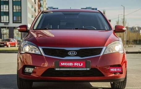 KIA cee'd I рестайлинг, 2010 год, 880 000 рублей, 2 фотография