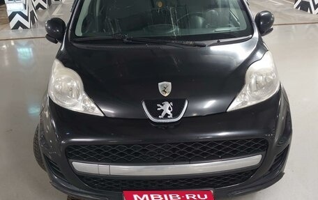 Peugeot 107 I рестайлинг, 2010 год, 490 000 рублей, 2 фотография