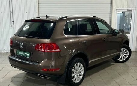 Volkswagen Touareg III, 2010 год, 2 фотография