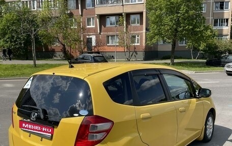 Honda Fit III, 2010 год, 890 000 рублей, 4 фотография