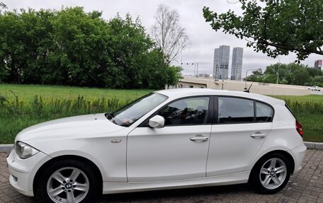 BMW 1 серия, 2010 год, 850 000 рублей, 3 фотография