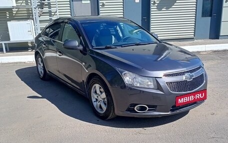 Chevrolet Cruze II, 2010 год, 2 фотография