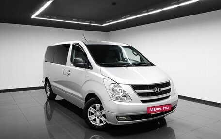 Hyundai H-1 II рестайлинг, 2010 год, 1 745 000 рублей, 5 фотография