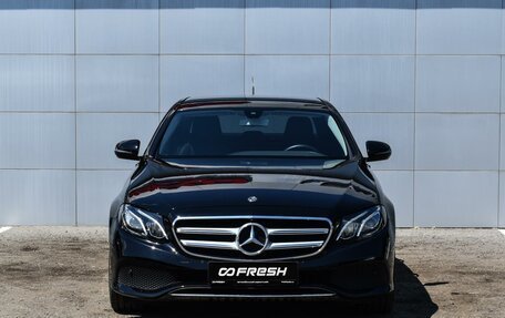 Mercedes-Benz E-Класс, 2019 год, 2 999 000 рублей, 3 фотография