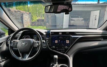Toyota Camry, 2018 год, 3 350 000 рублей, 5 фотография