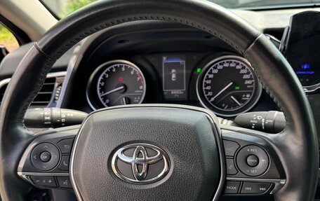 Toyota Camry, 2018 год, 3 350 000 рублей, 8 фотография