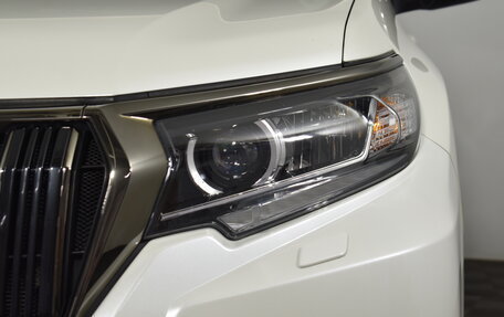 Toyota Land Cruiser Prado 150 рестайлинг 2, 2021 год, 6 200 000 рублей, 7 фотография