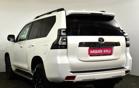 Toyota Land Cruiser Prado 150 рестайлинг 2, 2021 год, 6 200 000 рублей, 6 фотография