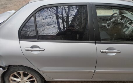 Mitsubishi Lancer IX, 2006 год, 250 000 рублей, 3 фотография