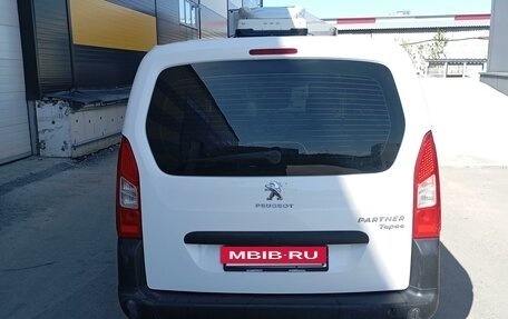 Peugeot Partner II рестайлинг 2, 2012 год, 700 000 рублей, 2 фотография