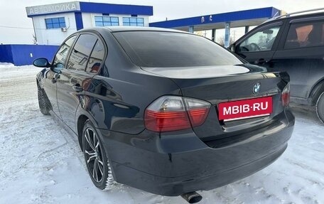 BMW 3 серия, 2007 год, 1 050 000 рублей, 5 фотография