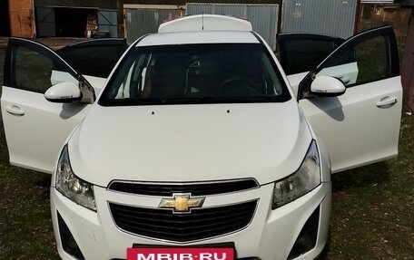 Chevrolet Cruze II, 2013 год, 840 000 рублей, 2 фотография