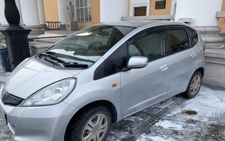 Honda Fit III, 2011 год, 977 000 рублей, 2 фотография