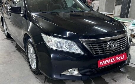 Toyota Camry, 2013 год, 1 750 000 рублей, 2 фотография