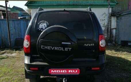 Chevrolet Niva I рестайлинг, 2012 год, 570 000 рублей, 4 фотография
