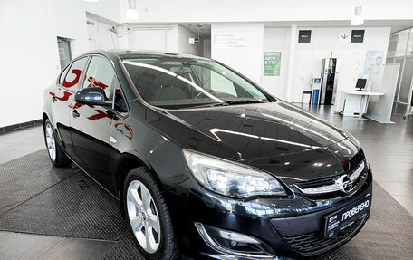 Opel Astra J, 2013 год, 1 072 000 рублей, 3 фотография