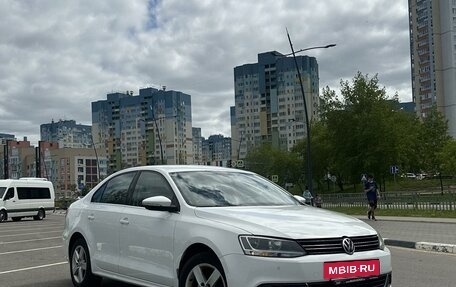 Volkswagen Jetta VI, 2012 год, 1 299 900 рублей, 3 фотография