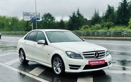 Mercedes-Benz C-Класс, 2011 год, 2 100 000 рублей, 3 фотография