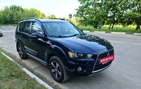 Mitsubishi Outlander III рестайлинг 3, 2011 год, 1 190 000 рублей, 3 фотография