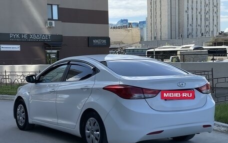 Hyundai Elantra V, 2013 год, 899 000 рублей, 2 фотография