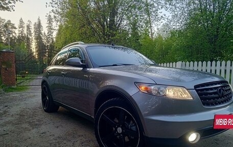 Infiniti FX I, 2004 год, 1 300 000 рублей, 6 фотография