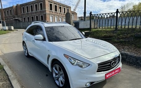 Infiniti FX II, 2011 год, 1 700 000 рублей, 2 фотография