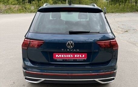 Volkswagen Tiguan II, 2020 год, 3 950 000 рублей, 5 фотография