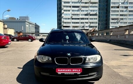 BMW 1 серия, 2008 год, 800 000 рублей, 2 фотография