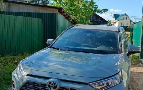 Toyota RAV4, 2020 год, 3 560 000 рублей, 3 фотография